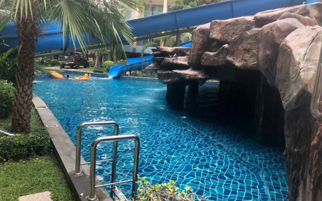 Laguna Beach Resort 2 Studio Condo Pattaya