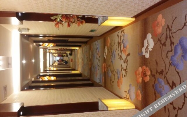 Ruilong Business Hotel