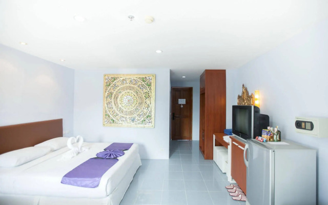 Chalong Beach Hotel Phuket