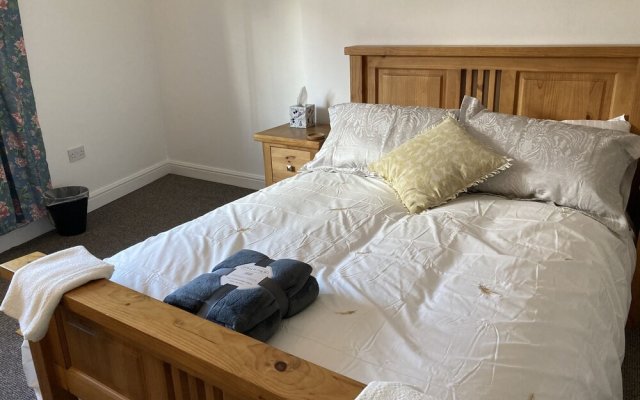 Ask 4 Discount, Best 3-bed House in Manchester