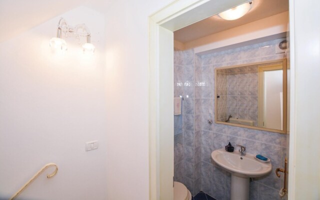 Amazing Home in Smarje With Sauna, Wifi and 2 Bedrooms