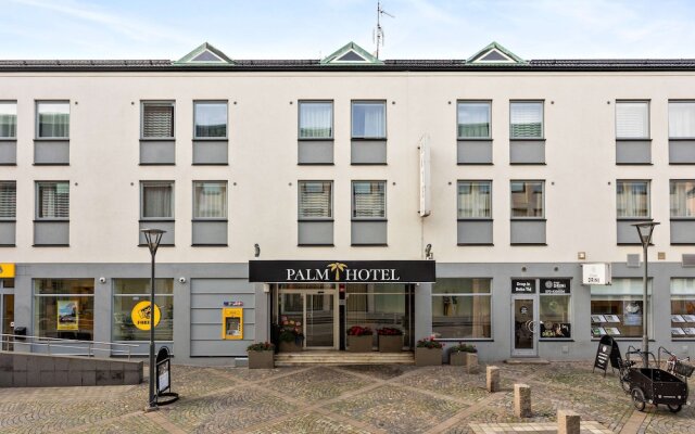 Palm Tree Hotel,sure Hotel Collection Bw
