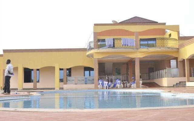 Nican Resort