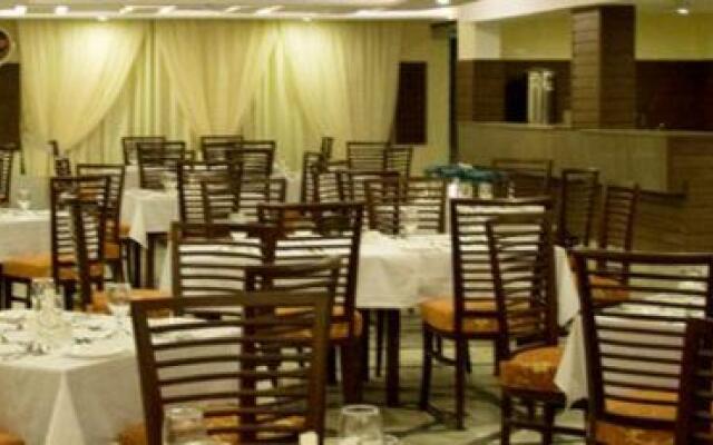 Chinar Family Resort