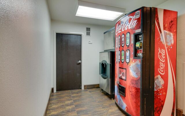 Motel 6 Montgomery, AL - Airport