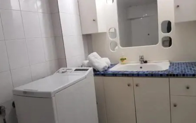 Maisonaitte-Athens Center, 4 BD, 2 BATH