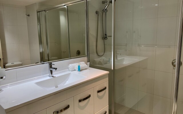 Outrigger Burleigh