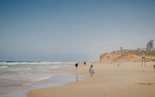 Poleg Beach Seaview Stay by Sea N' Rent