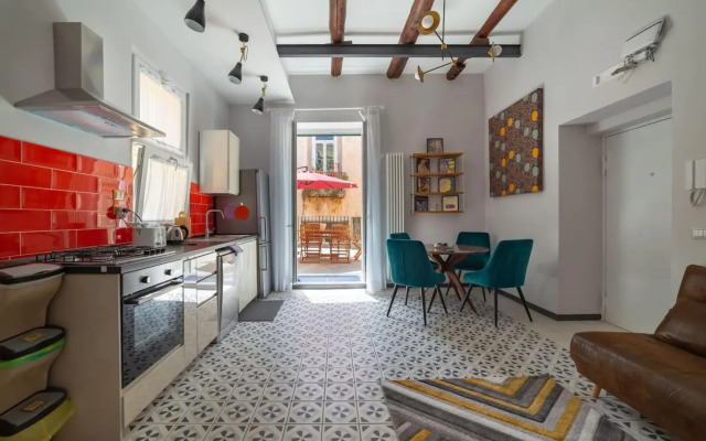 Design Apartment with Terrace Next Toledo Metro Stop