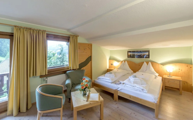 Hotel Dolomiten