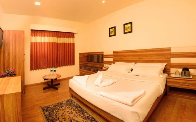 4 BHK Guest house in Conevnt Road, Kodaikanal(5D65), by GuestHouser