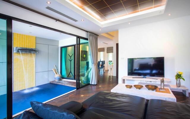 Luxury Pool Villa Kamala