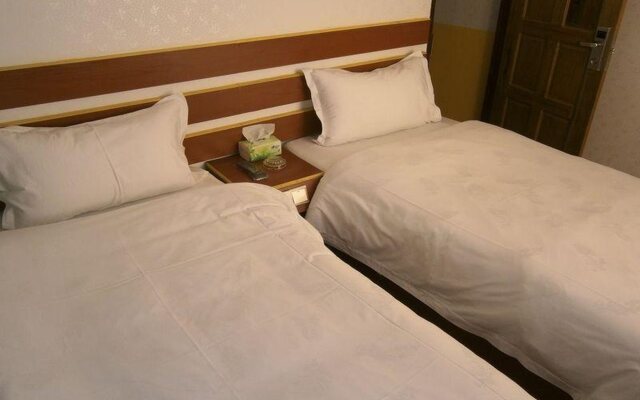 Wealthinns U Chit Mg Hotel