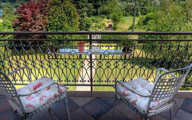 La Rosa Tra i Laghi B&B