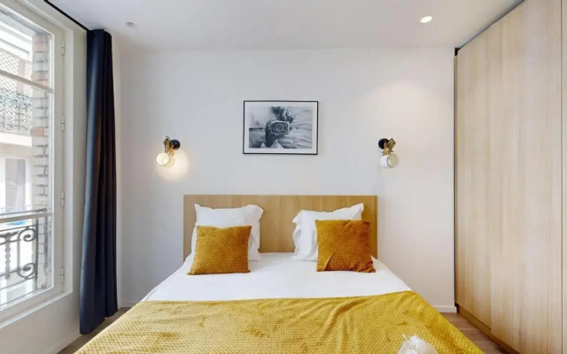 154 Suite Phil 1 BDR with Terrace Paris