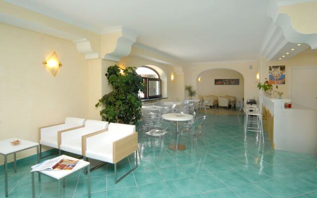 Wellness and Relaxing Time in Ischia per 16 People