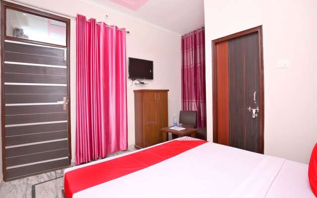 OYO 16431 Hotel New Comfort 1