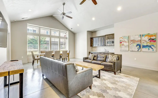 Spacious Boise Townhome ~ 5 Mi to Downtown