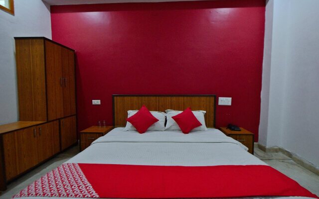 Hotel Rockstar by OYO Rooms