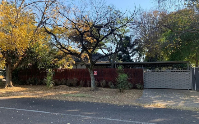 Saba Saba Guest House