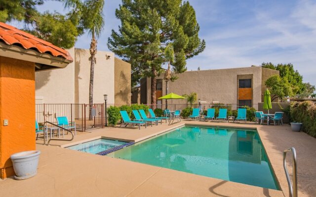 Cozy 2BR Heated Pool 219 by Wanderjaunt