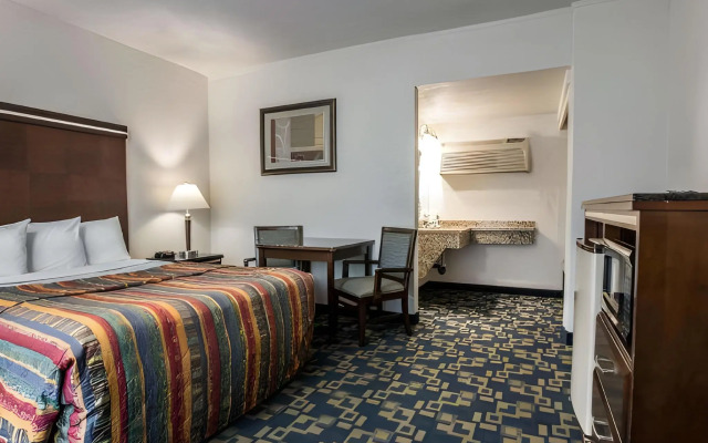 Motel 6 Oceanside, CA Marina / Camp Pendleton