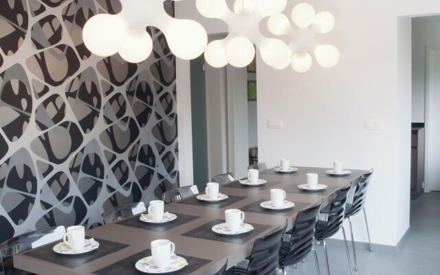 Fabulous luxury villa with spacious garden in Nieuwpoort.