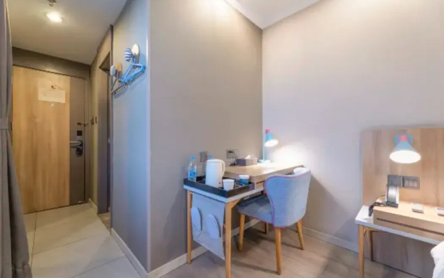 Homeinn · neo (Ningbo Railway Station Daqingqiao Subway Station)