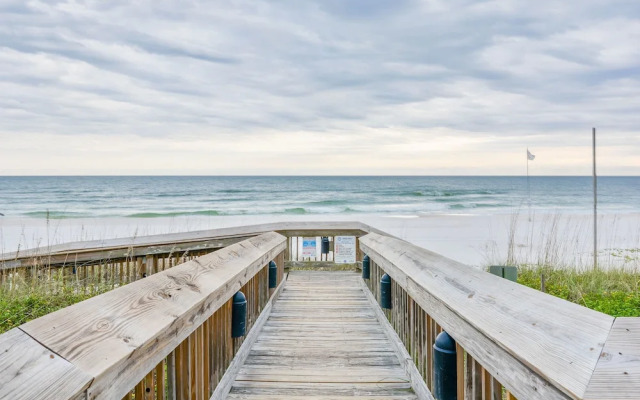 Tradewinds Condos by Hosteeva