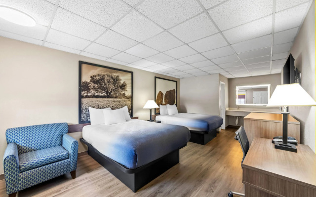 Super 8 by Wyndham Fredericksburg