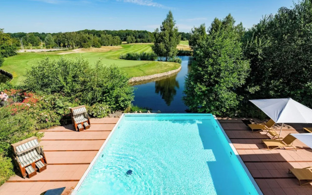 Castello Apartments