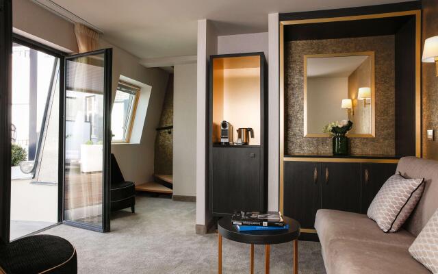 Niepce Paris Hotel, Curio Collection by Hilton