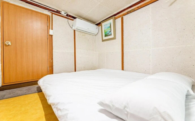 Gyeongju Seokgulam Pension