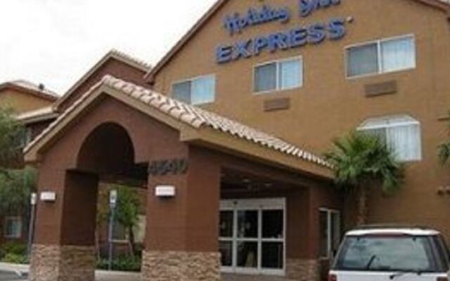 Holiday Inn Express & Suites North las Vegas