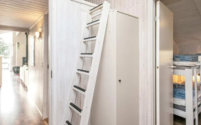 10 Person Holiday Home in Humble-by Traum