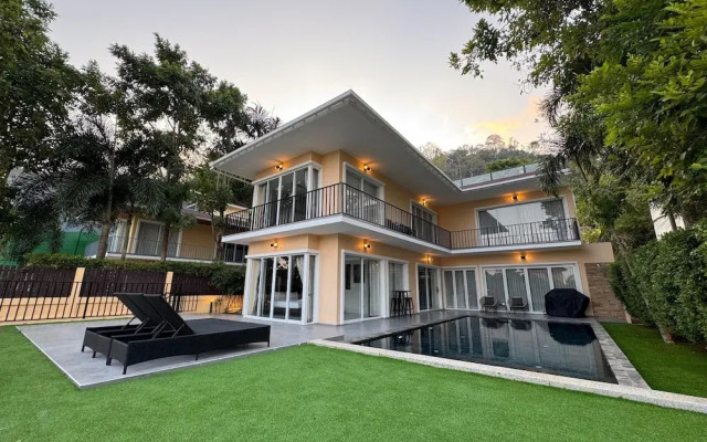 Luxury with Ocean Views&Private Rooftop