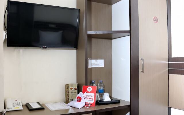 NIDA Rooms Railway Median Kantor Post