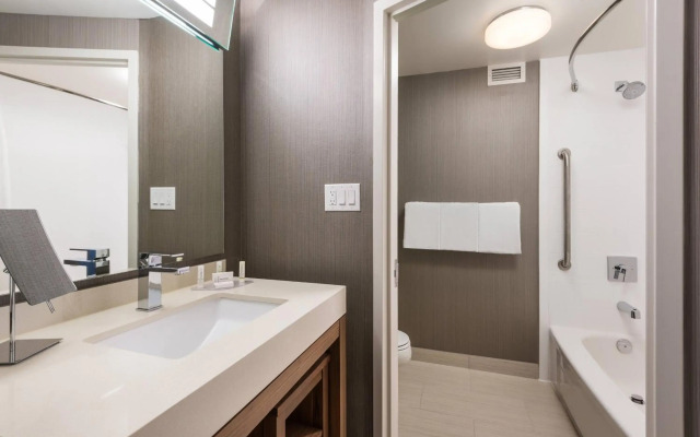 Courtyard by Marriott Toronto Vaughan