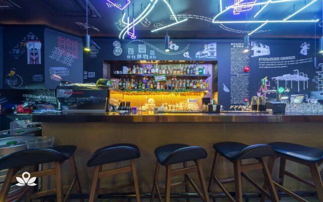 COO Boutique Hostel