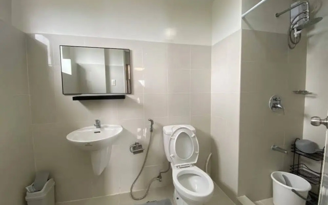 Wind Tower 1 Unit 2409 Penthouse