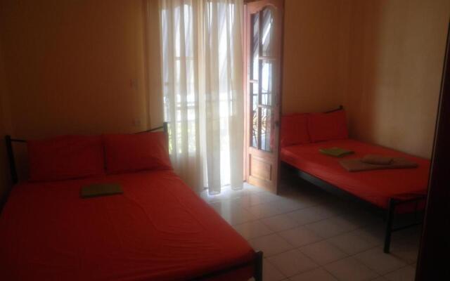Eleni Kandilari Rooms