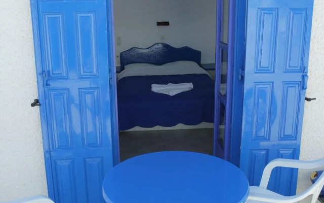 Perissa Hotel
