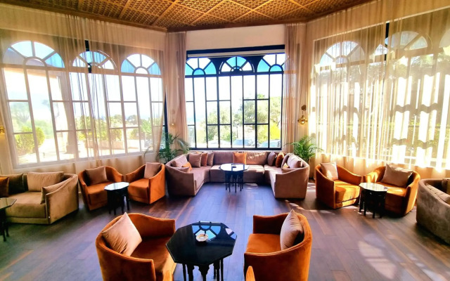El Minzah Hotel