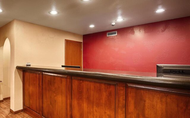 Quality Inn Three Rivers