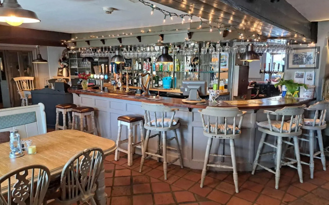 The Ilchester Arms Hotel