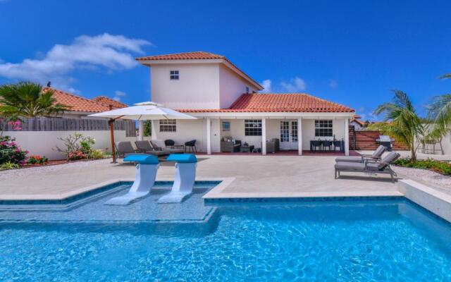 NEW Listing Stunning Island Getaway With Pool!