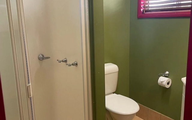 Aussie Outback Oasis