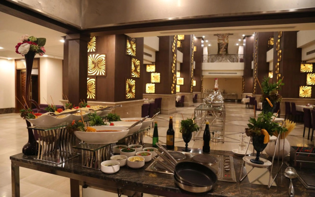 Violet Al Azizia Hotel