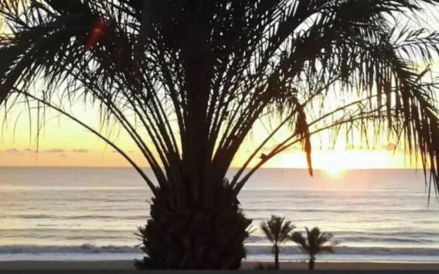 Seaview Balcony - 3 Bedroom Apartment Sleeps 6