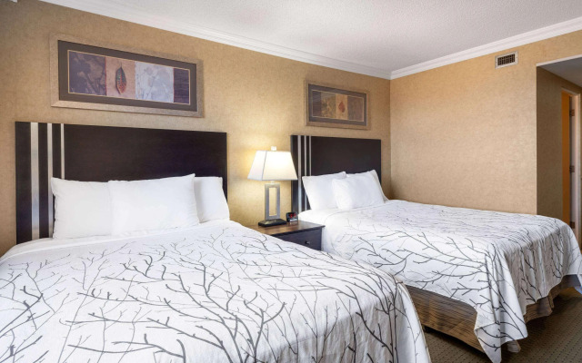 Travelodge by Wyndham Prince Albert